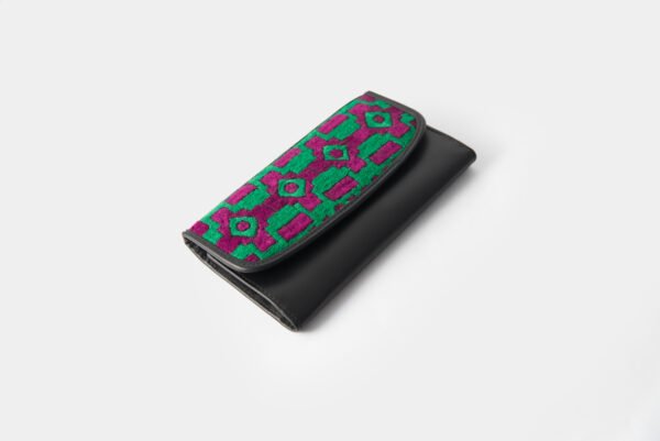 D05A1417 Cultural Dazzle