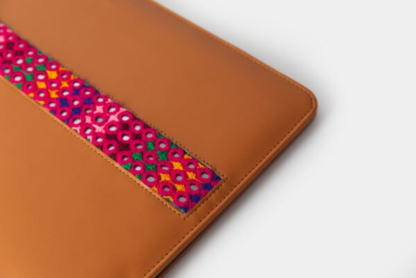 D05A1450 The Nomad Journal
